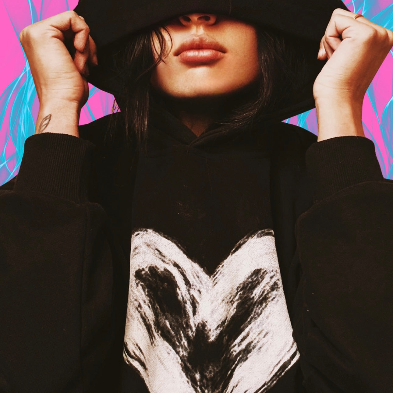HEARTBEAT PULLOVER