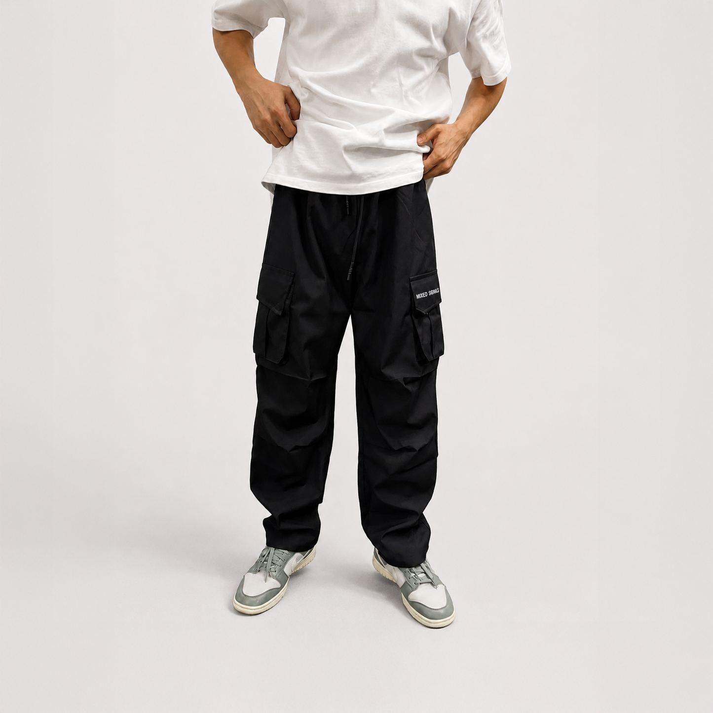 UTILITY CARGOS (BLACK)