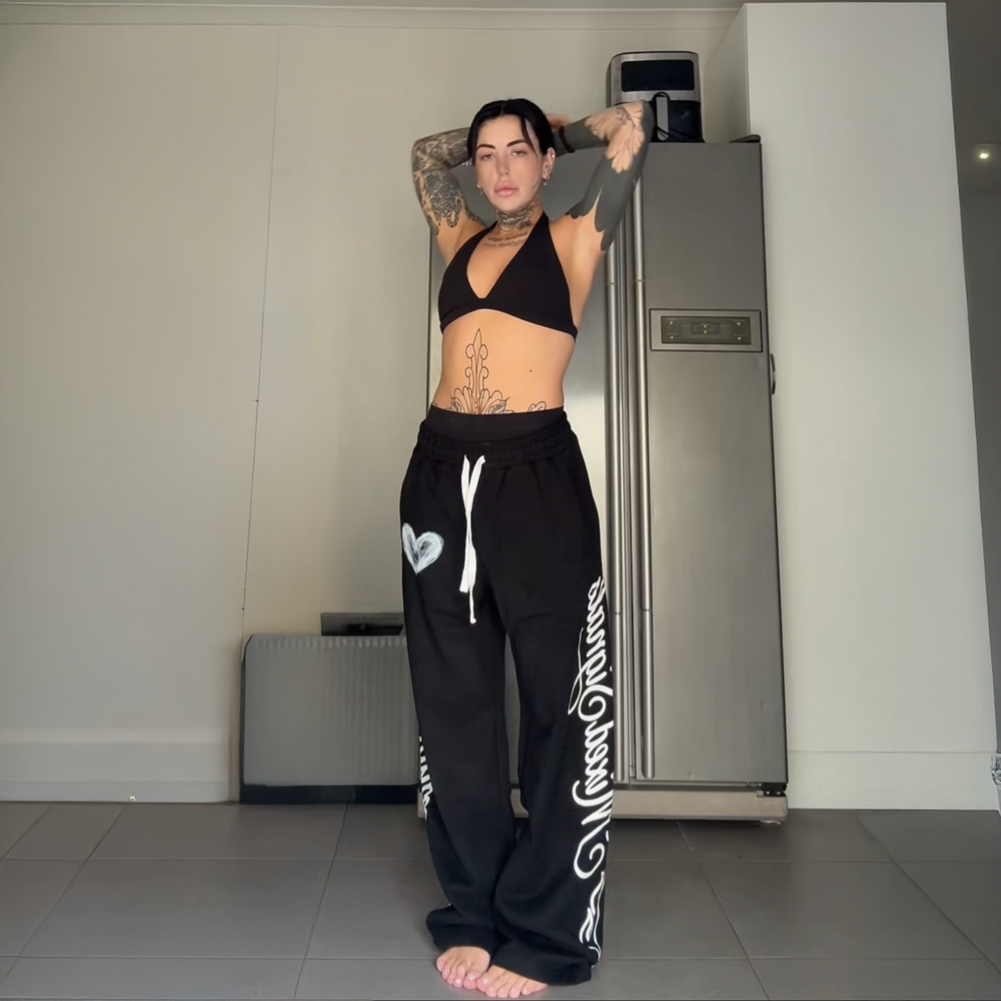 HEARTBEAT SWEATS