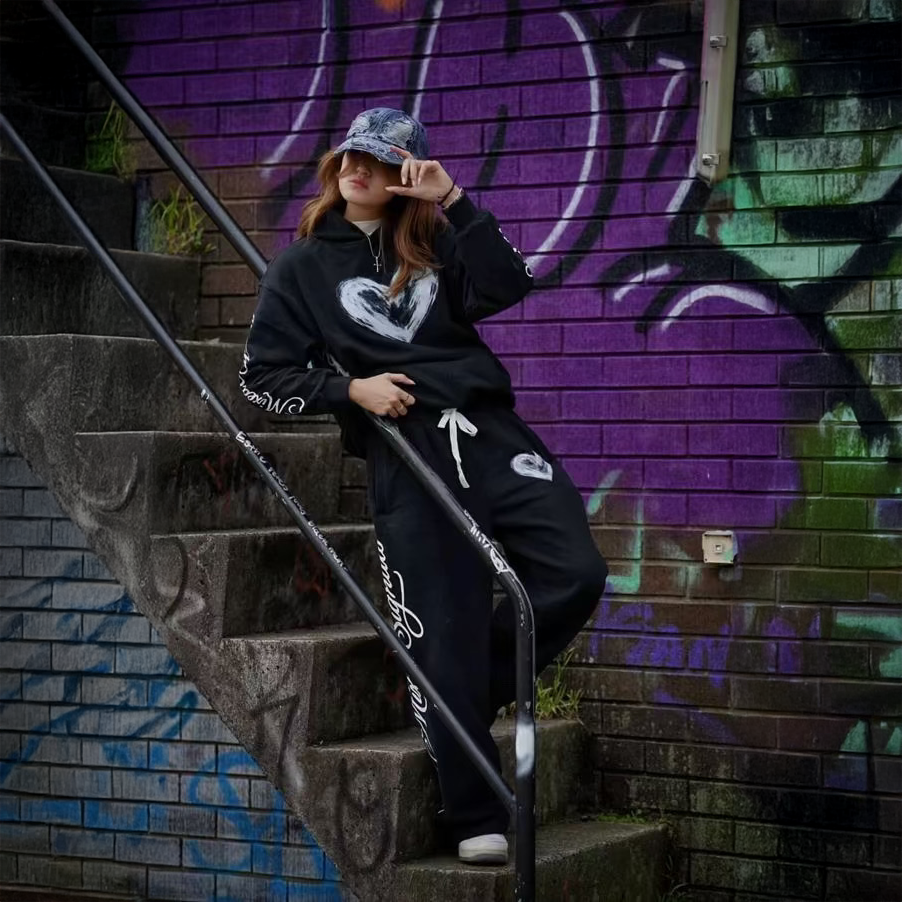 HEARTBEAT PULLOVER