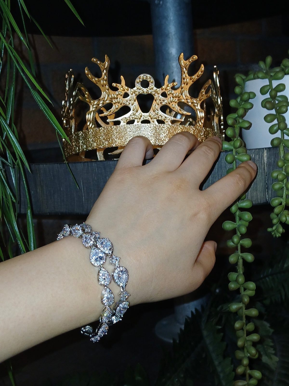 HEARTBREAK BRACELET - SILVER