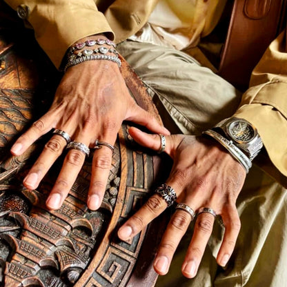 FLICKERING HEART BRACELET (PINK)