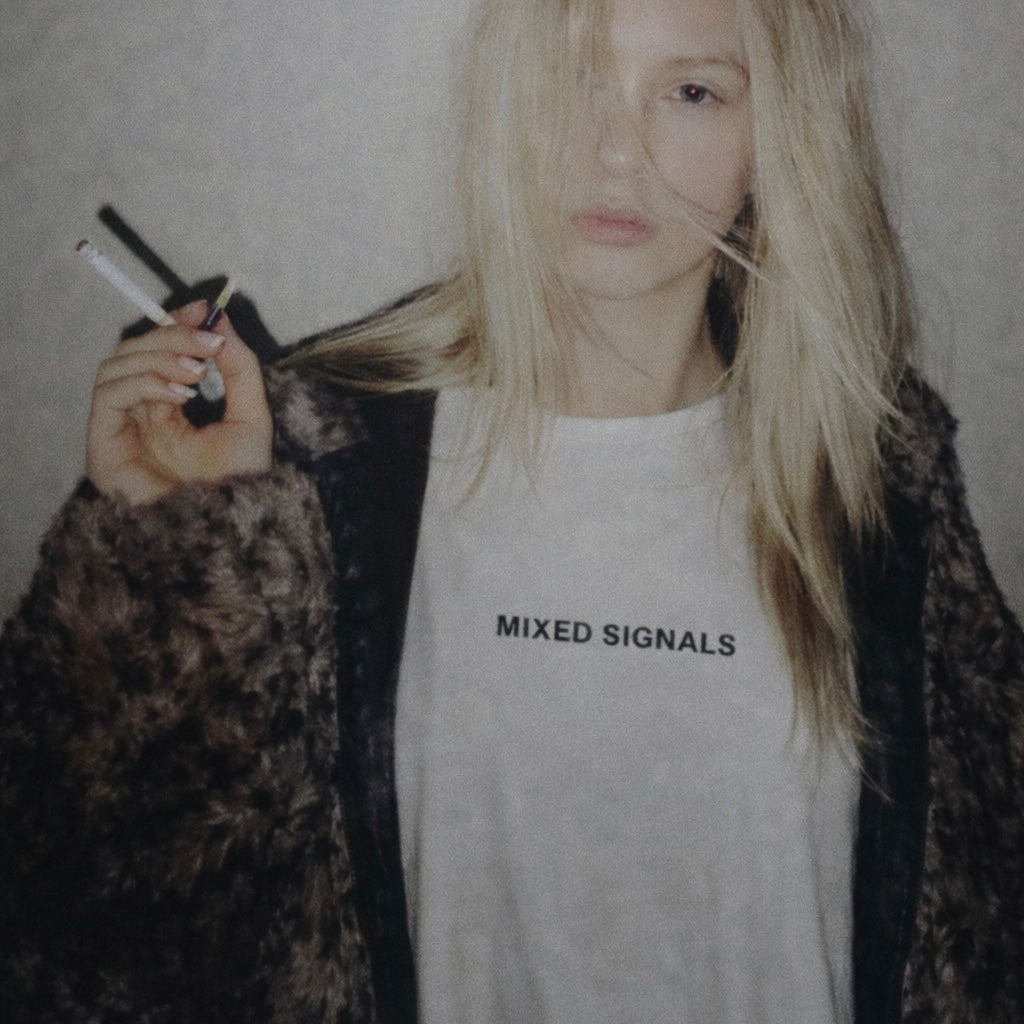 FLICKERING HEART SHIRT (WHITE)