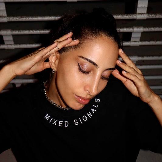 FLICKERING HEART SHIRT (BLACK)