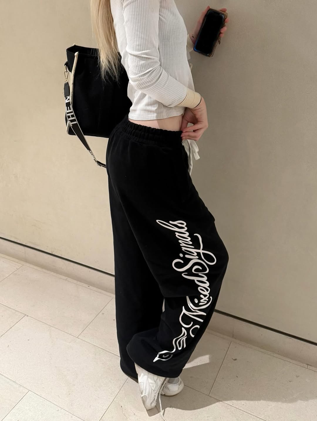 HEARTBEAT SWEATS