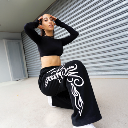 HEARTBEAT SWEATS