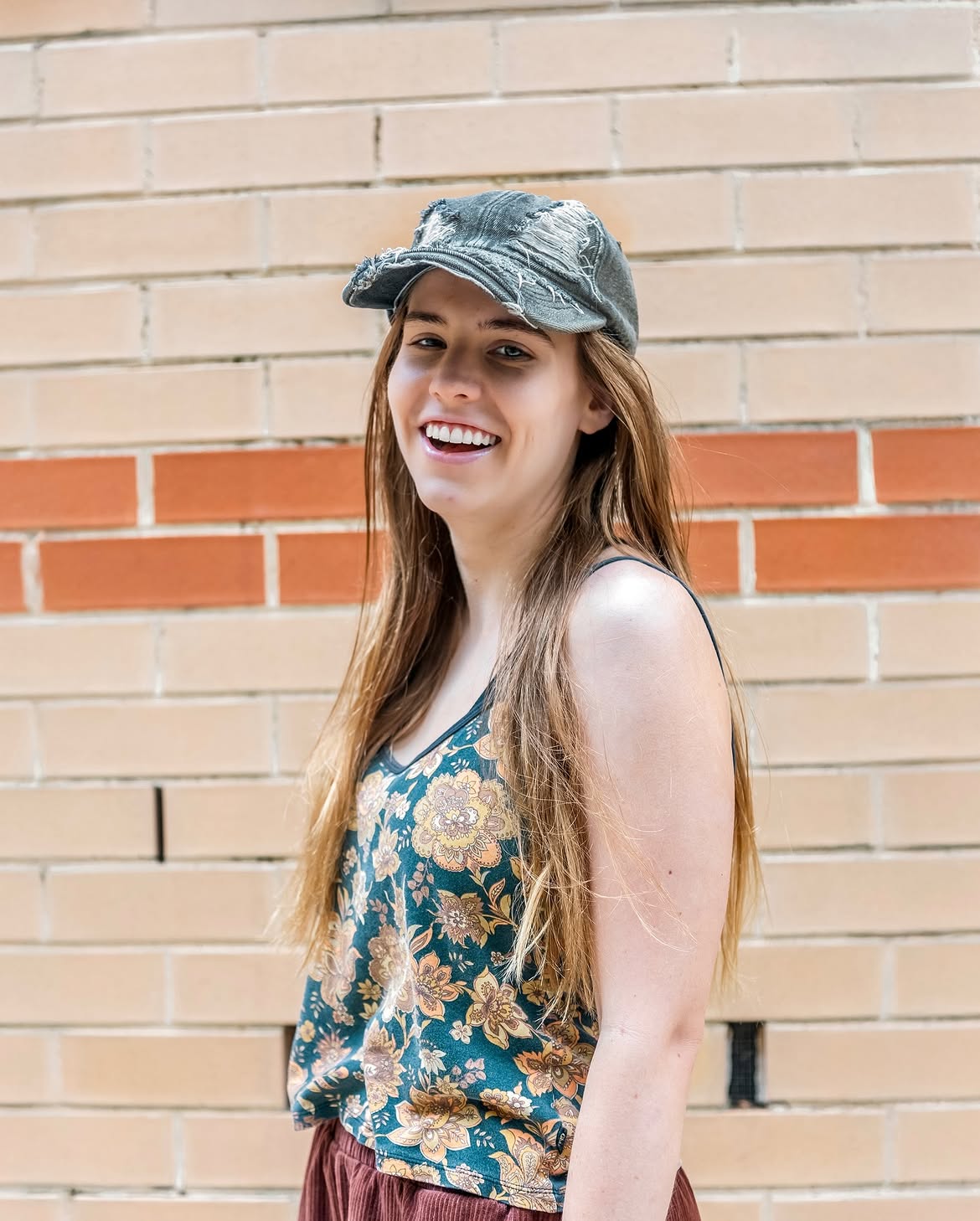 DISTRESSED DAD HAT - GREY