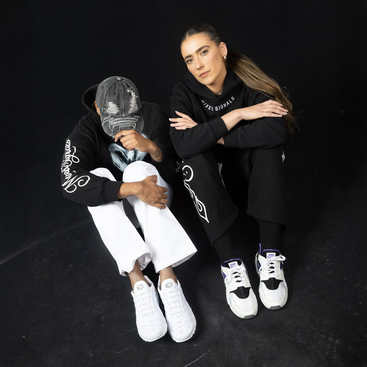 DISTRESSED DAD HAT (BLACK)