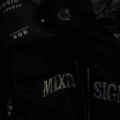 FLICKERING HEART RHINESTONE ZIPUP (BLACK)